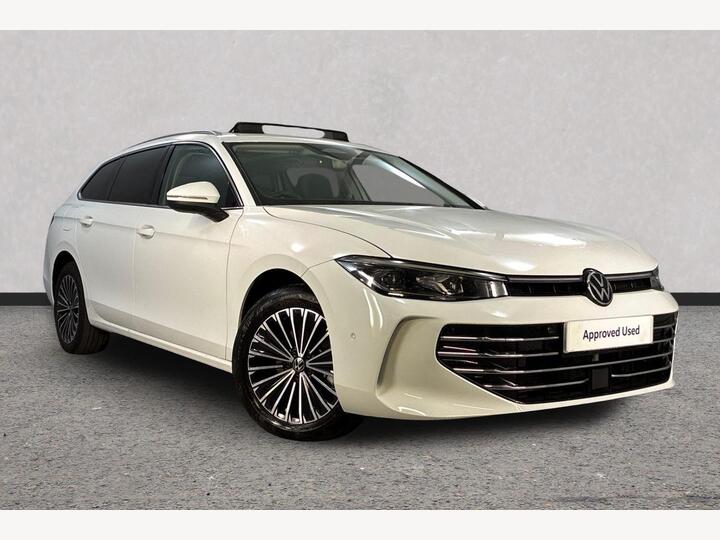 Volkswagen Passat 1.5 ETSI MHEV Elegance DSG Euro 6 (s/s) 5dr