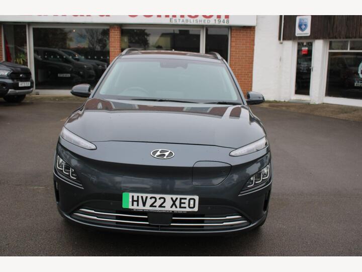 Hyundai KONA 64kWh Premium Auto 5dr (10.5kW Charger) Hyundai KONA 64kWh Premium Auto 5dr (10.5kW Charger)
