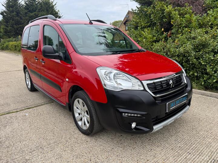Peugeot Partner Tepee 1.2 PureTech Outdoor Euro 6 (s/s) 5dr
