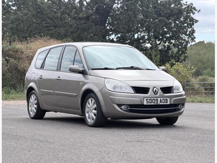 Renault Grand Scenic 1.6 VVT Dynamique 5dr