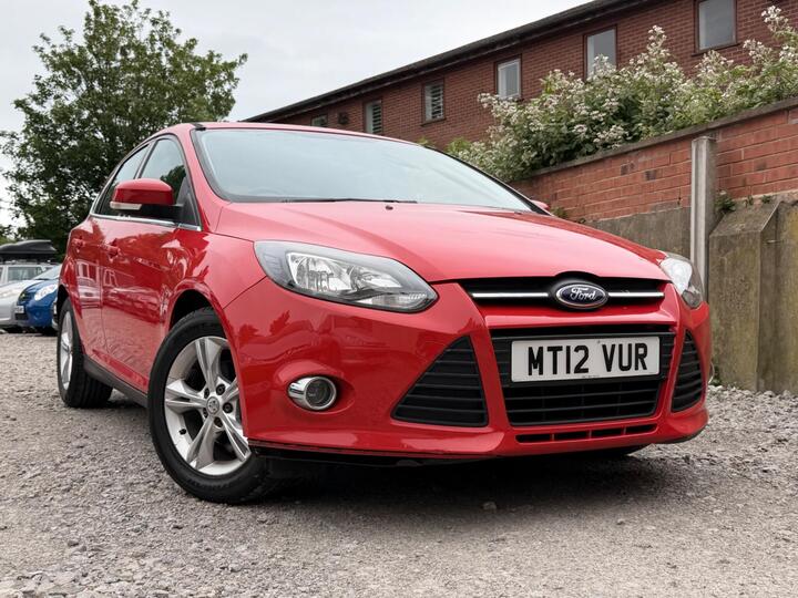 Ford Focus 1.0T EcoBoost Zetec Euro 5 (s/s) 5dr