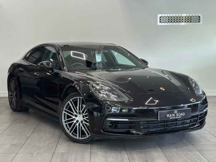 Porsche Panamera 3.0 V6 4 Saloon PDK 4WD Euro 6 (s/s) 5dr Porsche Panamera 3.0 V6 4 Saloon PDK 4WD Euro 6 (s/s) 5dr