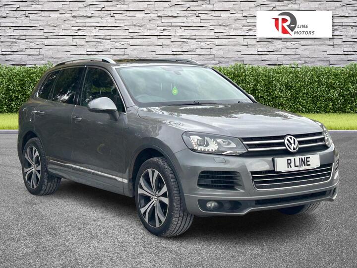 Volkswagen Touareg 3.0 TDI V6 BlueMotion Tech R-Line Tiptronic 4WD Euro 5 (s/s) 5dr Volkswagen Touareg 3.0 TDI V6 BlueMotion Tech R-Line Tiptronic 4WD Euro 5 (s/s) 5dr