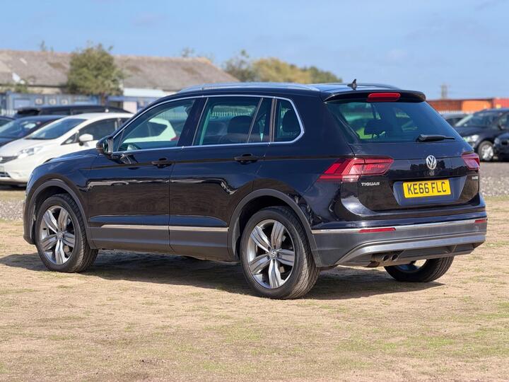 Volkswagen Tiguan 2.0 TDI BlueMotion Tech SEL DSG Euro 6 (s/s) 5dr