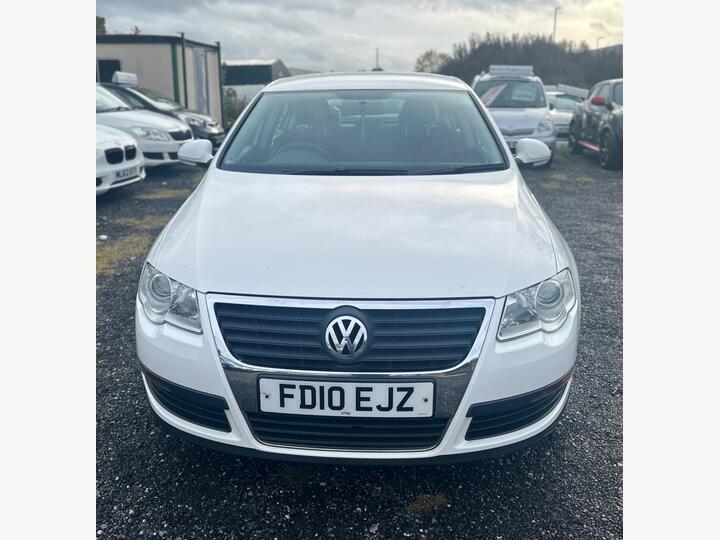 Volkswagen Passat 1.6 TDI BlueMotion Tech S Euro 5 (s/s) 4dr Volkswagen Passat 1.6 TDI BlueMotion Tech S Euro 5 (s/s) 4dr