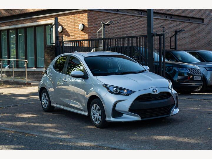Toyota Yaris 1.5 VVT-h Icon Hatchback 5dr Petrol Hybrid E-CVT Euro 6 (s/s) (116 Ps)