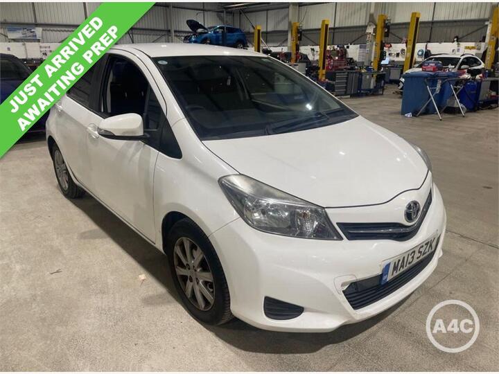 Toyota YARIS 1.33 Dual VVT-i TR Euro 5 5dr