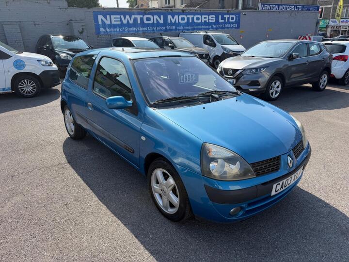 Renault Clio 1.2 16v Dynamique 3dr