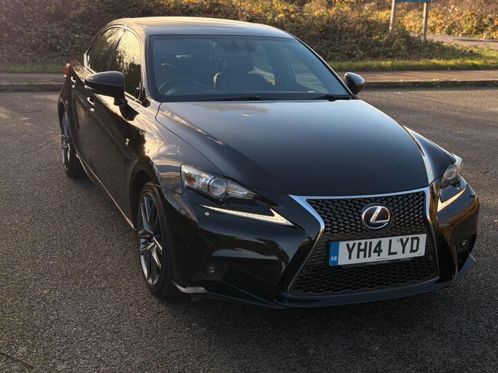 Lexus IS 2.5 300h F Sport E-CVT Euro 5 (s/s) 4dr