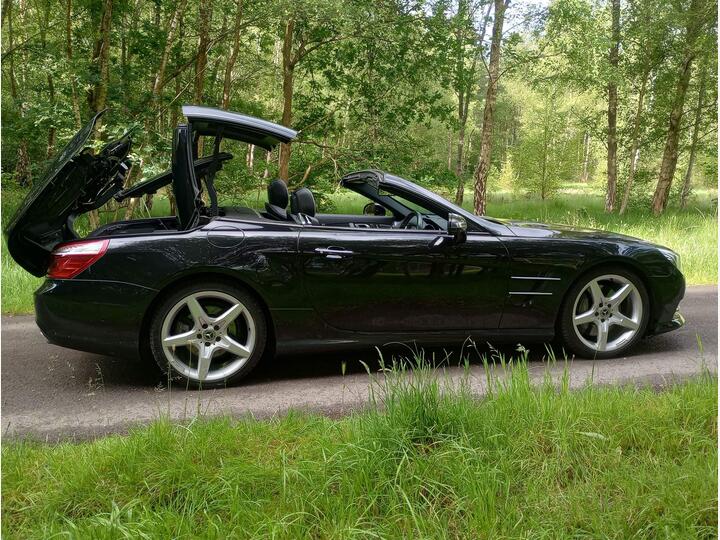 Mercedes-Benz SL Class 4.7 SL500 V8 BlueEfficiency G-Tronic Euro 5 (s/s) 2dr Mercedes-Benz SL Class 4.7 SL500 V8 BlueEfficiency G-Tronic Euro 5 (s/s) 2dr