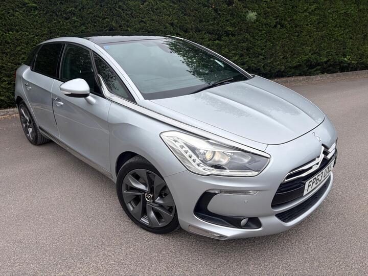 Citroen DS5 2.0 HDi DStyle Euro 5 5dr Citroen DS5 2.0 HDi DStyle Euro 5 5dr