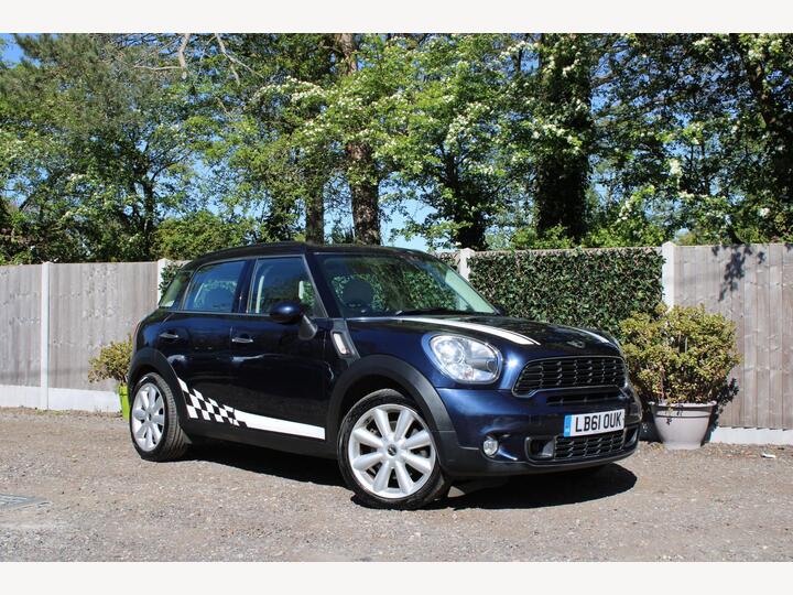 MINI Countryman 1.6 Cooper S Steptronic Euro 5 5dr MINI Countryman 1.6 Cooper S Steptronic Euro 5 5dr