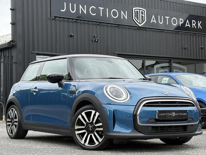 MINI Hatch 1.5 Cooper Exclusive Steptronic Euro 6 (s/s) 3dr
