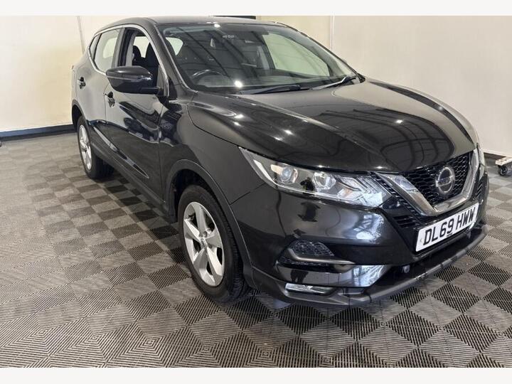 Nissan Qashqai 1.3 DIG-T Acenta Premium Euro 6 (s/s) 5dr