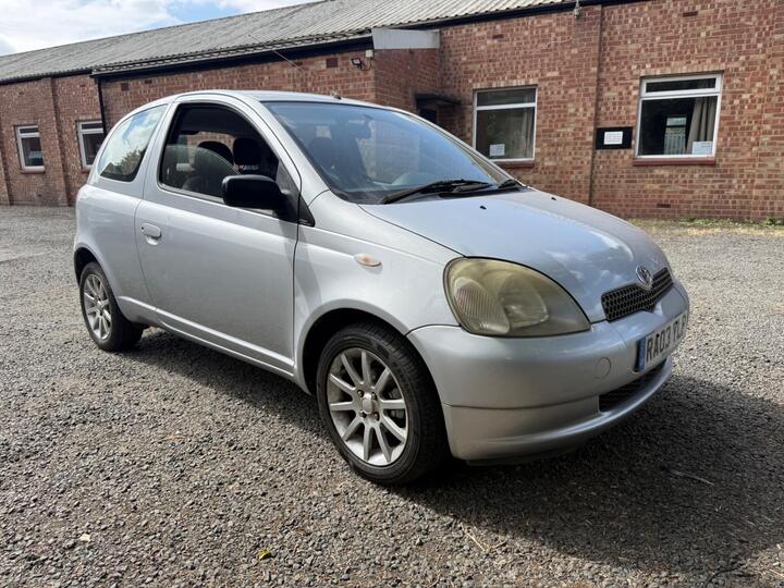 Toyota Yaris 1.0 VVT-i Colour Collection 3dr