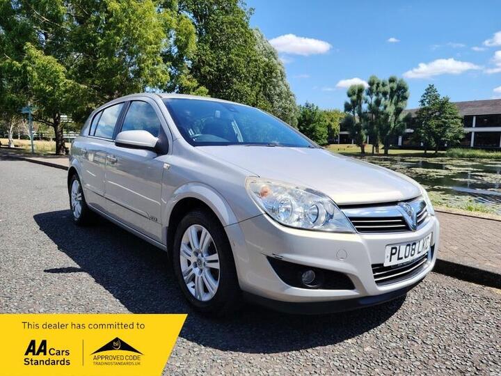 Vauxhall Astra 1.8i 16v Design 5dr