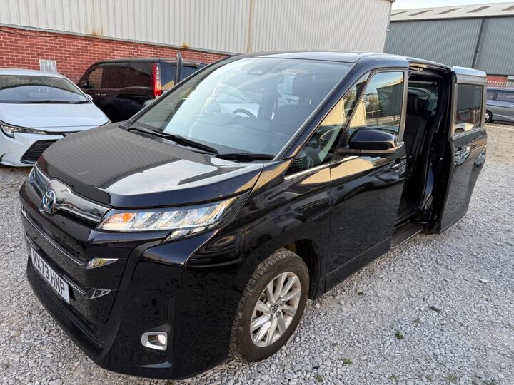 Toyota Noah UBER XL 2 Door Auto Finance Available