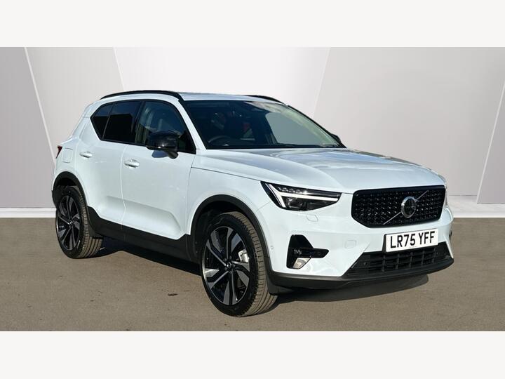 Volvo XC40 2.0 B3 MHEV Ultra Dark DCT Auto Euro 6 (s/s) 5dr