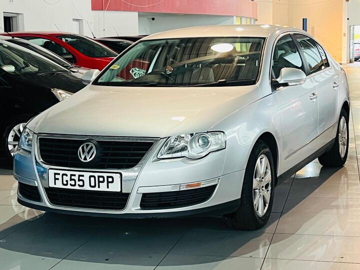 Volkswagen Passat 2.0 FSI SE Tiptronic Euro 4 4dr