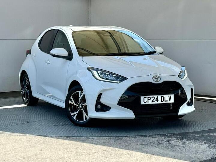Toyota Yaris 1.5 VVT-h Design E-CVT Euro 6 (s/s) 5dr