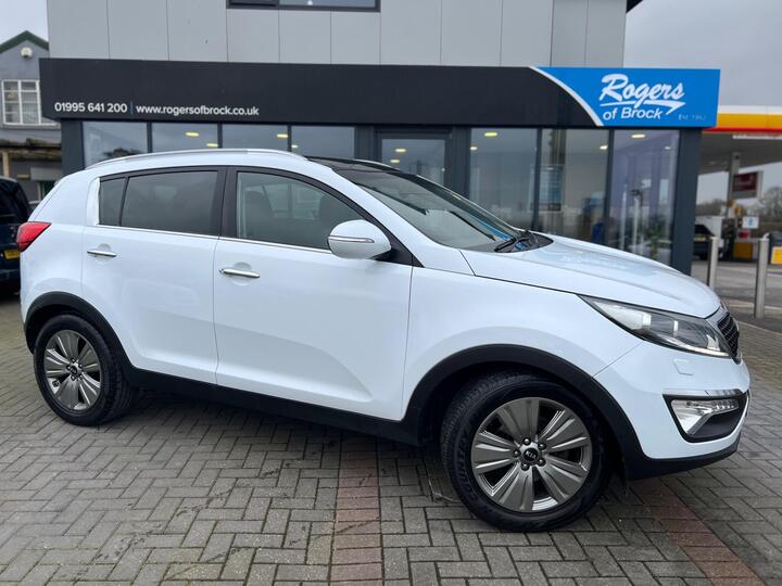 Kia Sportage 1.7 CRDi EcoDynamics 3 2WD Euro 5 (s/s) 5dr Kia Sportage 1.7 CRDi EcoDynamics 3 2WD Euro 5 (s/s) 5dr
