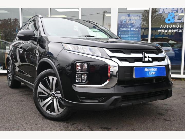 Mitsubishi ASX 2.0 MIVEC Exceed CVT 4WD Euro 6 (s/s) 5dr Mitsubishi ASX 2.0 MIVEC Exceed CVT 4WD Euro 6 (s/s) 5dr