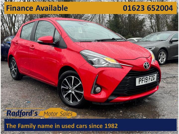 Toyota YARIS 1.5 VVT-i Icon Tech Euro 6 5dr