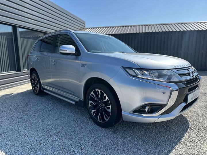 Mitsubishi Outlander 2.0h 12kWh 4hs CVT 4WD Euro 6 (s/s) 5dr