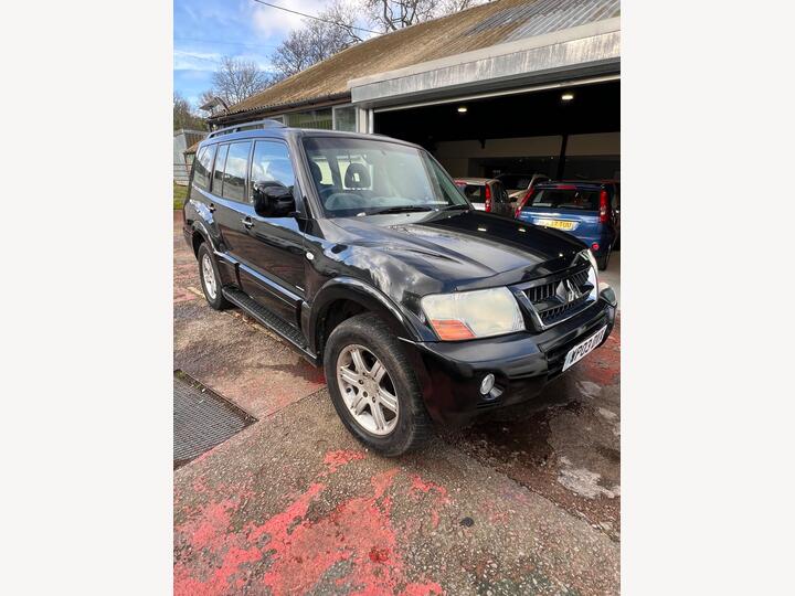 Mitsubishi Shogun 3.2 DI-D Warrior 5dr Mitsubishi Shogun 3.2 DI-D Warrior 5dr