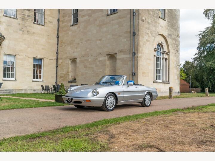 Alfa Romeo Spider FSH, No Corrosion, Cool Nappa Re-trim...