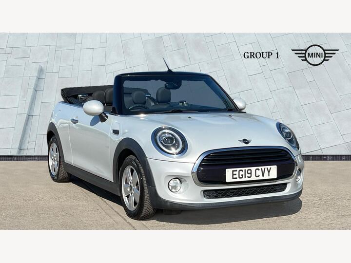 MINI Convertible 1.5 Cooper Classic Euro 6 (s/s) 2dr