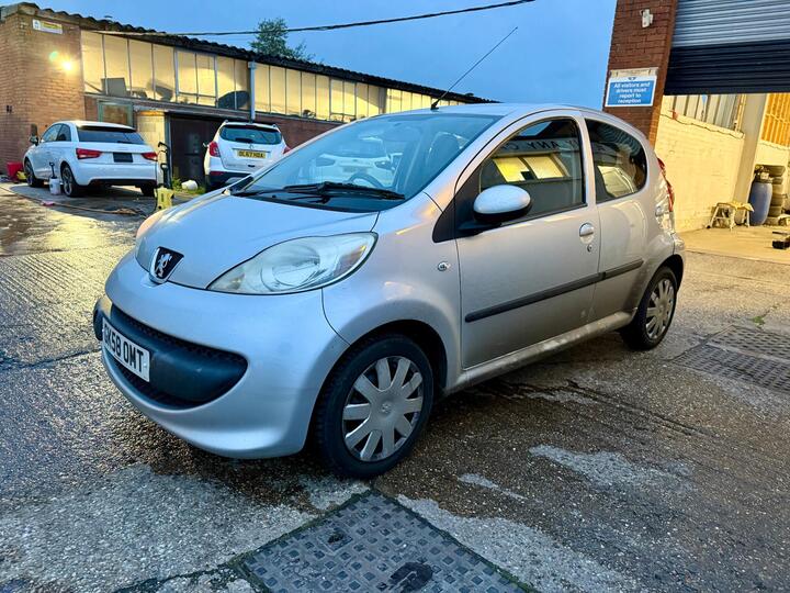 Peugeot 107 1.0 12V Urban Euro 4 5dr