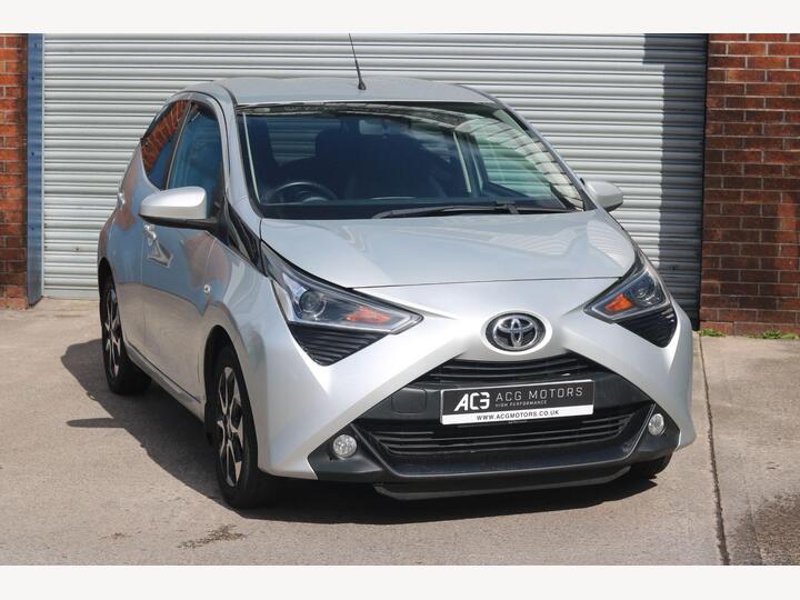 Toyota AYGO 1.0 VVT-i X-plore Euro 6 5dr