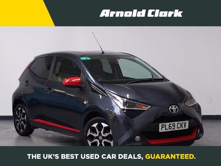 Toyota AYGO 1.0 VVT-i X-trend Euro 6 5dr Toyota AYGO 1.0 VVT-i X-trend Euro 6 5dr