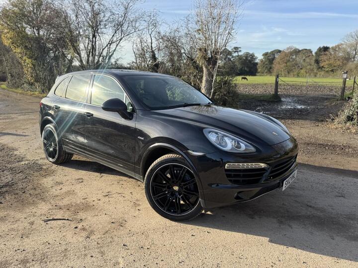 Porsche CAYENNE 3.0 TD V6 Tiptronic 4WD Euro 5 (s/s) 5dr Porsche CAYENNE 3.0 TD V6 Tiptronic 4WD Euro 5 (s/s) 5dr