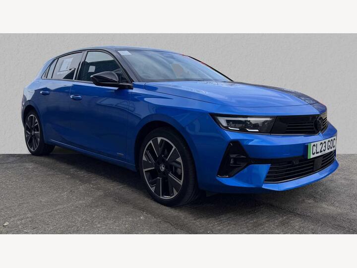Vauxhall Astra 54kWh Ultimate Auto 5dr Vauxhall Astra 54kWh Ultimate Auto 5dr