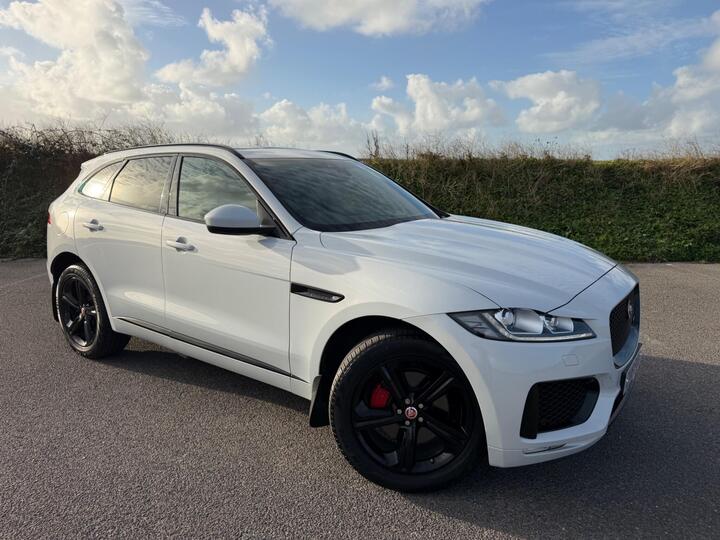 Jaguar F-PACE 3.0 D300 V6 S Auto AWD Euro 6 (s/s) 5dr
