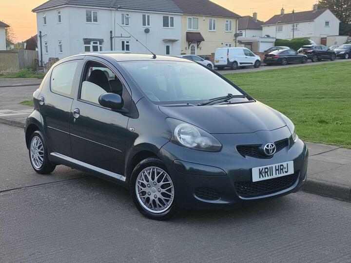 Toyota AYGO 1.0 VVT-i Ice Euro 5 5dr