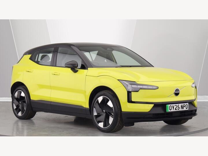 Volvo EX30 Twin Performance 69kWh Plus Auto AWD 5dr