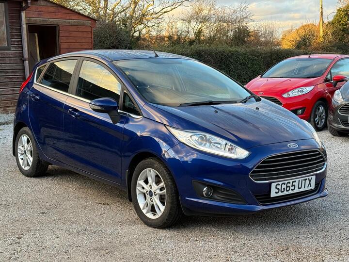 Ford Fiesta 1.25 Zetec Euro 6 5dr Ford Fiesta 1.25 Zetec Euro 6 5dr