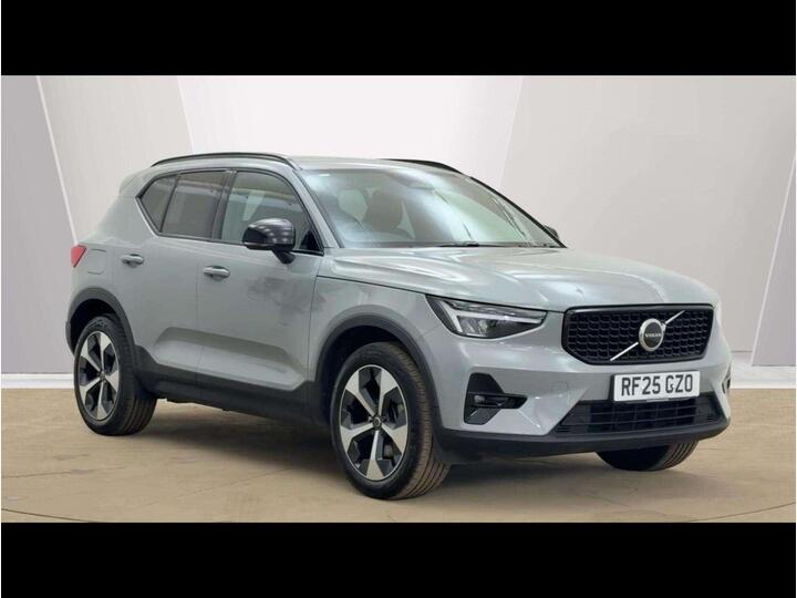 Volvo XC40 2.0 B4 MHEV Plus Dark DCT Auto Euro 6 (s/s) 5dr