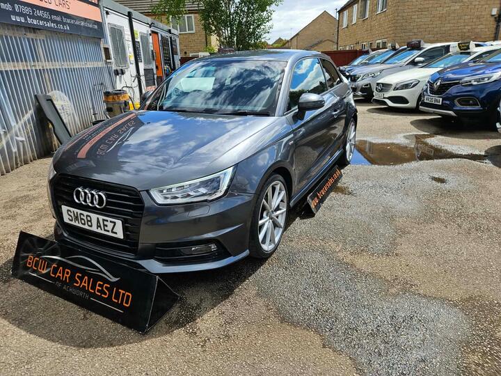 Audi A1 1.0 TFSI Black Edition Euro 6 (s/s) 3dr (Nav)