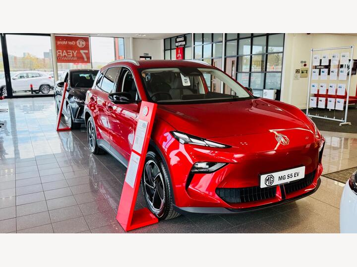 MG MGS5 64kWh Trophy Long Range Auto 5dr