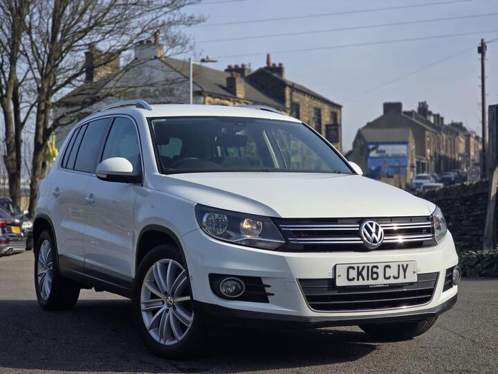 Volkswagen Tiguan 2.0 TDI BlueMotion Tech Match Edition 2WD Euro 6 (s/s) 5dr Volkswagen Tiguan 2.0 TDI BlueMotion Tech Match Edition 2WD Euro 6 (s/s) 5dr