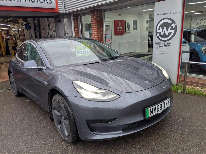 Tesla Model 3 Standard Range Plus Auto RWD 4dr Tesla Model 3 Standard Range Plus Auto RWD 4dr