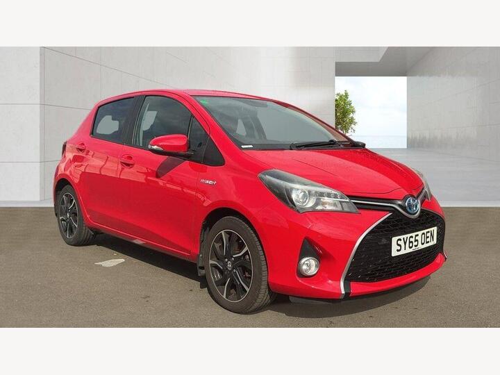 Toyota Yaris 1.5 VVT-h Design E-CVT Euro 6 5dr