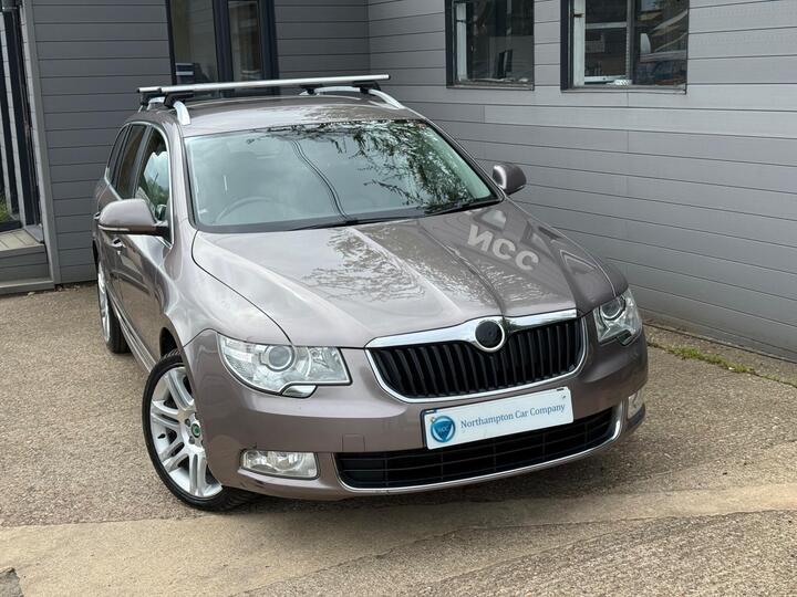 Skoda Superb 2.0 TDI Elegance Euro 5 5dr Skoda Superb 2.0 TDI Elegance Euro 5 5dr