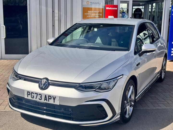 Volkswagen Golf 1.5 TSI R-Line Euro 6 (s/s) 5dr