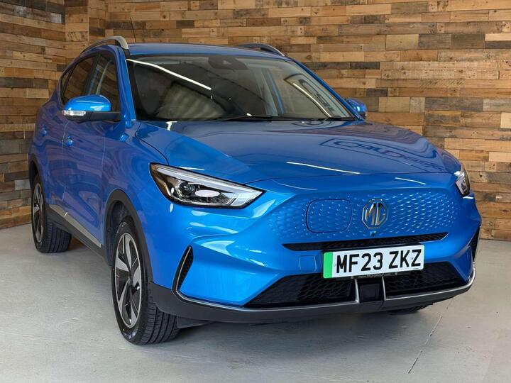 MG MG ZS 51.1kWh Trophy Connect Auto 5dr