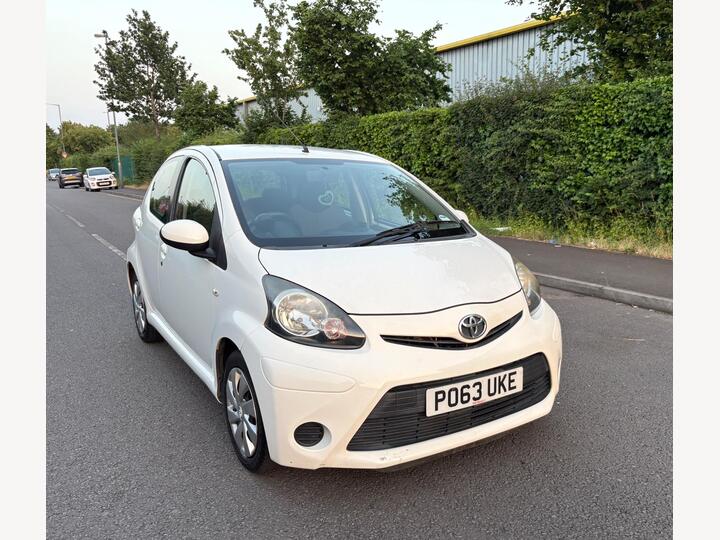 Toyota AYGO 1.0 VVT-i Move MultiMode Euro 5 5dr